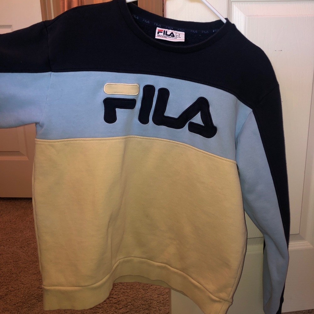 MED Men's FILA pullover sweatshirt